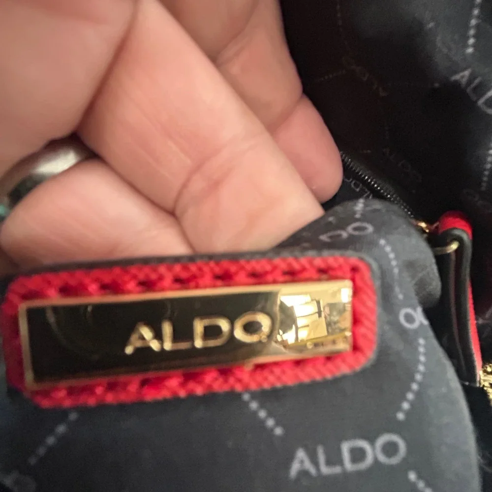 Aldo measurements width
